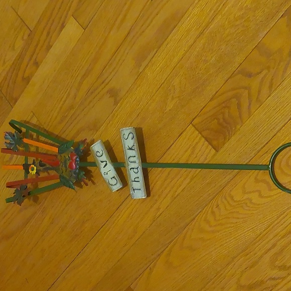 Adorable Give Thanks Wall Decor - Picture 1 of 3